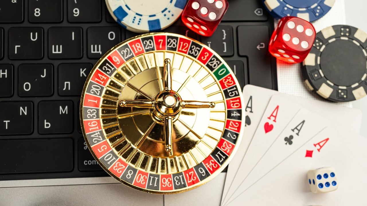 Mobile technology is transforming sports betting habits and casino gaming accessibility today